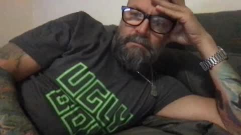 Snapshot of pleasesitonmycock chatting on February 7, 10:19 pm PleaseSitOnMyCock online show from February 7, 10:19 pm