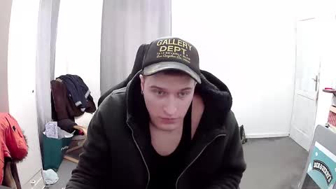 plkrisztian online show from March 30, 9:31 am