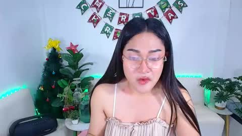 Ploysai online show from January 7, 10:09 am