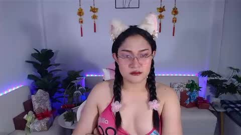 Ploysai online show from March 11, 2:42 am