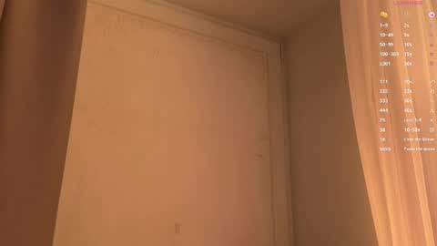 Amelie online show from April 20, 6:11 pm