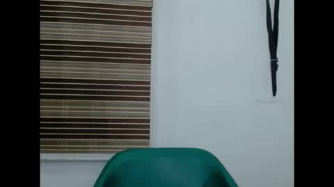 plumnjuicyx online show from November 29, 7:32 pm