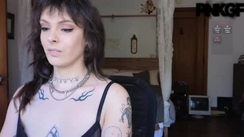 pnkgf online show from January 20, 8:50 pm