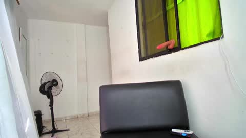 Nikole online show from April 19, 6:10 pm