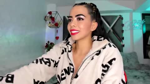 I dream of having many followers online show from February 21, 10:17 am