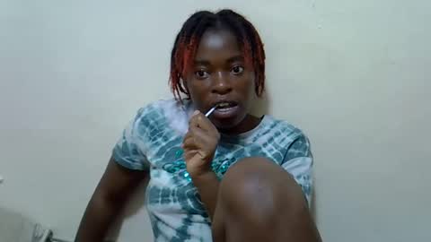 Bloomer online show from February 14, 3:26 pm