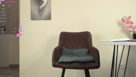 Holy Blonde online show from November 20, 5:32 pm