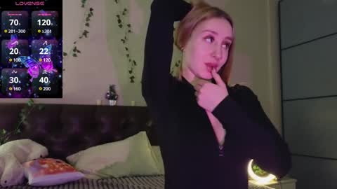 Candytrain online show from January 12, 6:37 pm