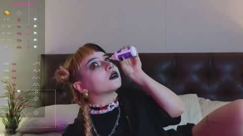 Candytrain online show from November 24, 3:00 pm