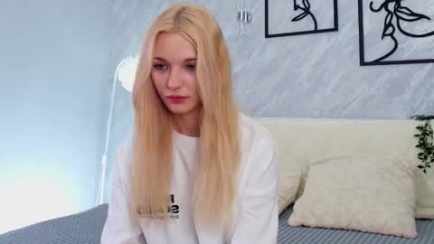 pollimills online show from September 25, 7:37 am