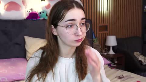 Polly online show from February 7, 10:40 am