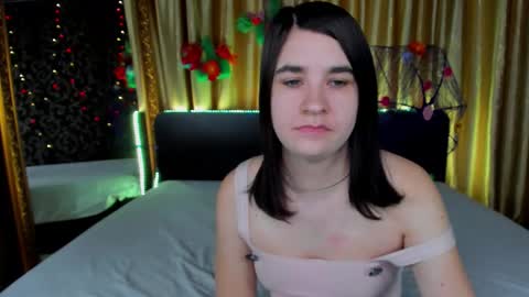 Polly online show from March 27, 8:26 am