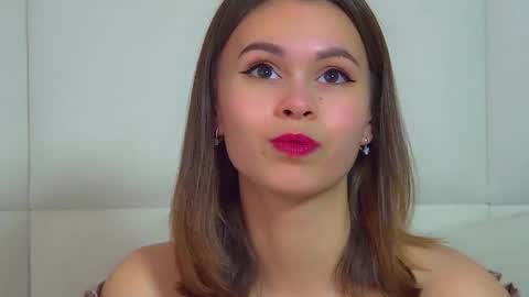 Polly online show from November 11, 3:42 am