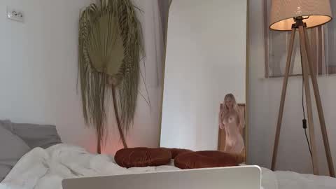 Polina online show from December 15, 7:15 am