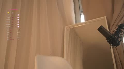    online show from April 3, 10:22 am