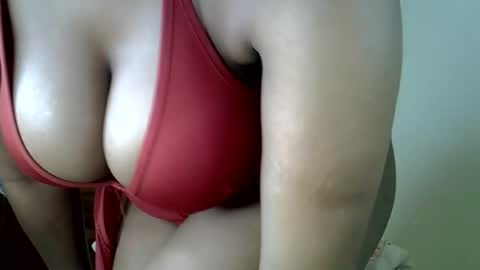 pookie245909 online show from July 1, 2:31 am