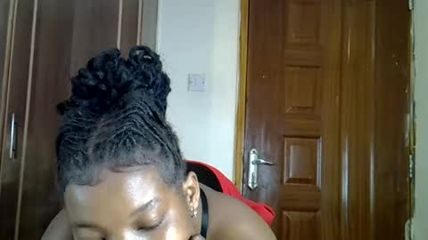 pookie245909 online show from July 11, 7:06 pm