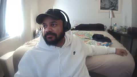 popfizzt online show from November 15, 8:10 pm