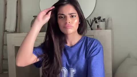 Selena online show from July 3, 7:18 pm