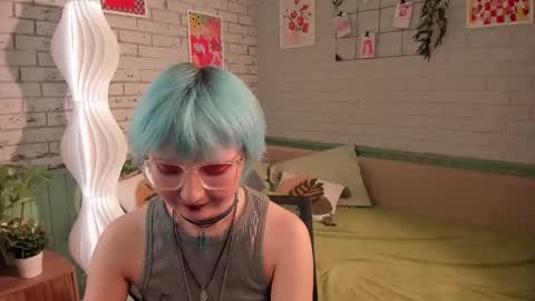 Powder online show from February 26, 10:40 am