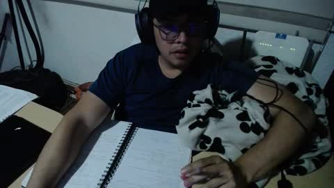 powerfulzeus2 online show from September 15, 1:29 am