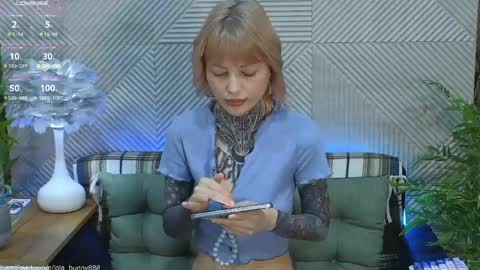 Lola online show from March 18, 5:13 am