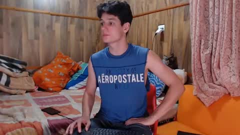 chris independent  online show from February 5, 1:58 am