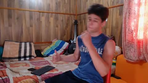 chris independent  online show from February 2, 8:30 pm