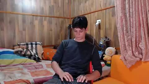 chris independent  online show from February 7, 10:09 pm