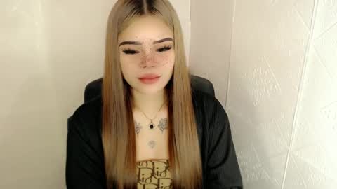 MAXXINE online show from March 5, 9:59 pm