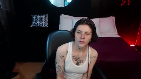 pretty_cristal22 online show from January 16, 2:04 pm