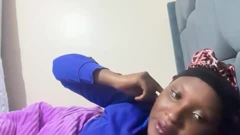 independent model online show from September 25, 1:56 am