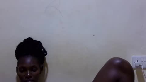 pretty_leila1 online show from March 17, 7:02 am