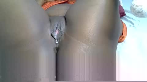 pretty_lida online show from October 7, 9:00 pm