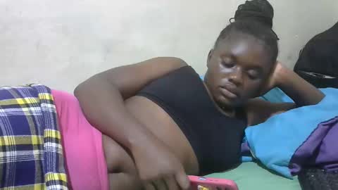 pretty_melan online show from March 31, 5:41 am