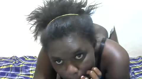 pretty_melan online show from March 5, 7:01 pm