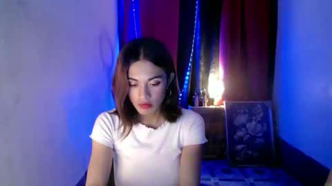 christina online show from November 8, 8:39 am