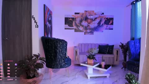 pretty_pettite online show from December 8, 1:14 pm