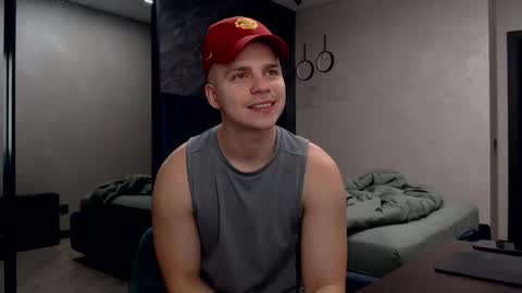 Snapshot of pretty_sweety chatting on February 25, 6:55 pm Justin online show from February 25, 6:55 pm