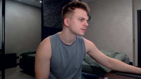 Snapshot of pretty_sweety chatting on February 20, 7:45 am Justin online show from February 20, 7:45 am