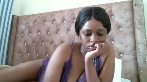 zii online show from November 11, 6:59 am