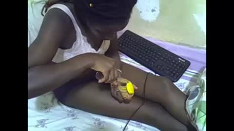 prettyalma online show from January 2, 5:50 pm