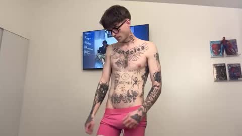 pretty boy online show from February 25, 4:49 am