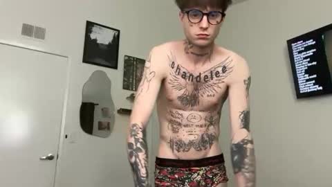 pretty boy online show from February 7, 4:48 am