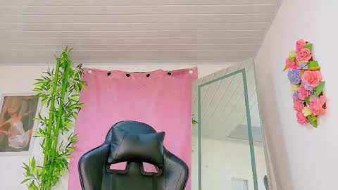 Enzo  Denis online show from February 3, 8:29 am