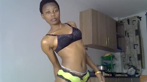 coco online show from April 5, 9:45 pm