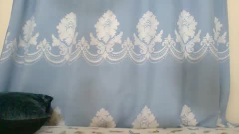 Snapshot of prettydarkskin002 chatting on October 10, 6:08 am SHANIA online show from October 10, 6:08 am