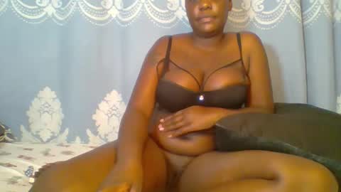 SHANIA online show from April 18, 7:58 pm