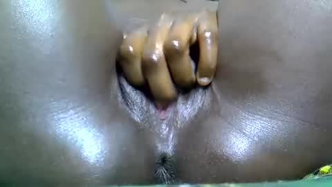 Prettiesexxy online show from December 20, 12:06 am