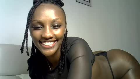 Pretty darkskin doll online show from July 1, 9:18 am